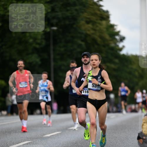 29.06.2025 - hella hamburg halbmarathon Dr. Thomas Lammeyer http://msf.ph/oto/8155657 29.06.2025 09:42:57 Kennedybrücke 35, 52, 53, 2659, 3720, 6380, 9255 meine-sportfotos.de