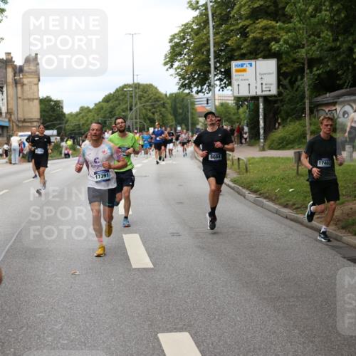 29.06.2025 - hella hamburg halbmarathon Yannick Fuchs http://msf.ph/oto/8155723 29.06.2025 10:38:06 20KM 3109, 3116, 3124, 3146, 3437, 3928, 5506, 5692, 6495, 7093, 7185, 7451, 8145, 8218, 8664, 8900, 9043, 9114, 9931, 10246, 10493, 11153, 11648, 11778, 11848, 12327, 12438, 12623, 12657, 13348, 13897, 14690, 14861, 15383, 15932, 16105, 16301, 16549, 16648, 16720, 16997, 17376, 17391, 17403, 17516, 17912, 18678, 18775, 18942, 19090 meine-sportfotos.de