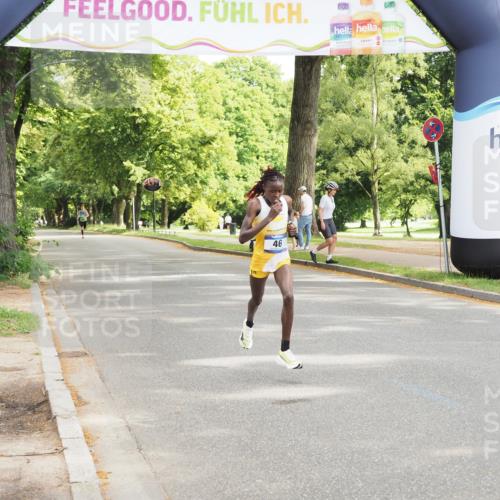 29.06.2025 - hella hamburg halbmarathon MichiJ http://msf.ph/oto/8155725 29.06.2025 10:02:37 Zwischen KM18-KM19  meine-sportfotos.de