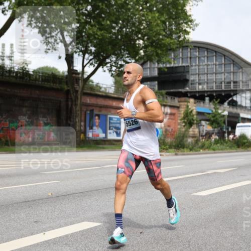 29.06.2025 - hella hamburg halbmarathon Yannick Fuchs http://msf.ph/oto/8155734 29.06.2025 10:16:18 20KM 6530, 11210, 12373, 14360, 14717, 14766, 14933, 15526, 16988, 17402, 19075 meine-sportfotos.de