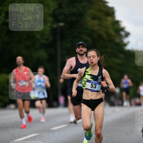 29.06.2025 - hella hamburg halbmarathon Dr. Thomas Lammeyer http://msf.ph/oto/8155742 29.06.2025 09:42:57 Kennedybrücke 35, 52, 53, 2659, 3720, 6380, 9255 meine-sportfotos.de