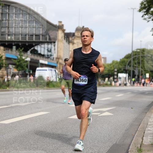 29.06.2025 - hella hamburg halbmarathon Yannick Fuchs http://msf.ph/oto/8155789 29.06.2025 10:16:22 20KM 6530, 11210, 12373, 14360, 14717, 14766, 14933, 15526, 16988, 17402, 19075 meine-sportfotos.de