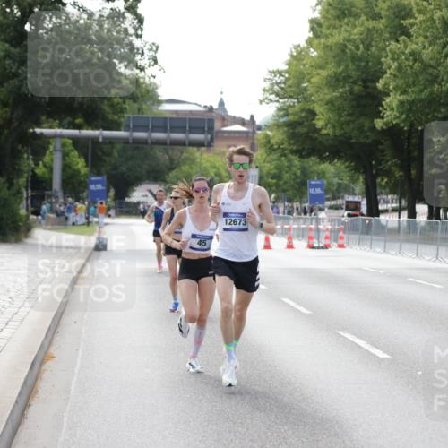 29.06.2025 - hella hamburg halbmarathon Jannik Wohlers http://msf.ph/oto/8155790 29.06.2025 09:37:22 Lombardsbrücke 45, 50, 12673 meine-sportfotos.de