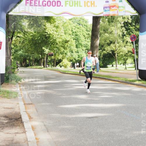29.06.2025 - hella hamburg halbmarathon MichiJ http://msf.ph/oto/8155802 29.06.2025 10:02:47 Zwischen KM18-KM19  meine-sportfotos.de