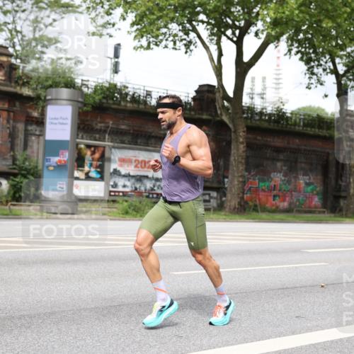 29.06.2025 - hella hamburg halbmarathon Yannick Fuchs http://msf.ph/oto/8155872 29.06.2025 10:16:25 20KM 6530, 11210, 14360, 14717, 14766, 14933, 16120, 16988, 17402, 19075 meine-sportfotos.de