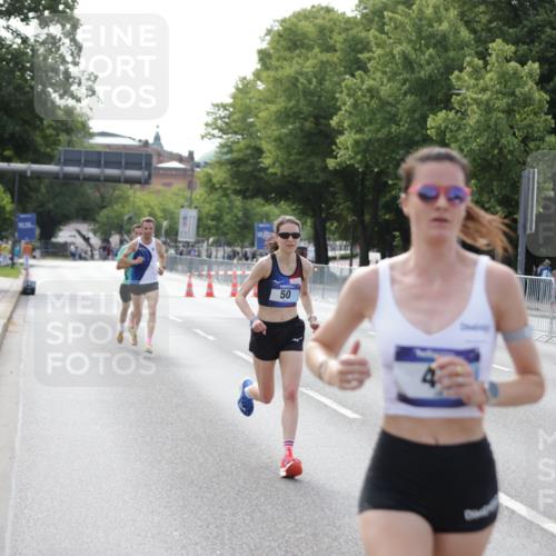 29.06.2025 - hella hamburg halbmarathon Jannik Wohlers http://msf.ph/oto/8155940 29.06.2025 09:37:24 Lombardsbrücke 45, 50, 3944, 12673 meine-sportfotos.de