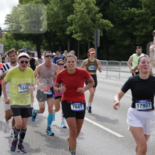 29.06.2025 - hella hamburg halbmarathon Jannik Wohlers http://msf.ph/oto/8155958 29.06.2025 10:16:59 Lombardsbrücke 1083, 1477, 2305, 2860, 3464, 3466, 3802, 3803, 4194, 4852, 5023, 6126, 6128, 6520, 6522, 7011, 7291, 7410, 7445, 7566, 7647, 7844, 7945, 8210, 8253, 8309, 8351, 8433, 8895, 9152, 9259, 10377, 10460, 10592, 10620, 11102, 12042, 12166, 12668, 14199, 14208, 14209, 14648, 14877, 14950, 15293, 15465, 16024, 16555, 16817, 17058, 17628, 17717, 17927, 18039, 18060, 18108, 18344, 18469, 18526, 18564 meine-sportfotos.de