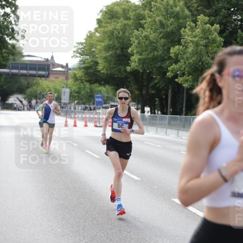 29.06.2025 - hella hamburg halbmarathon Jannik Wohlers http://msf.ph/oto/8155995 29.06.2025 09:37:25 Lombardsbrücke 45, 50, 3944, 12673 meine-sportfotos.de