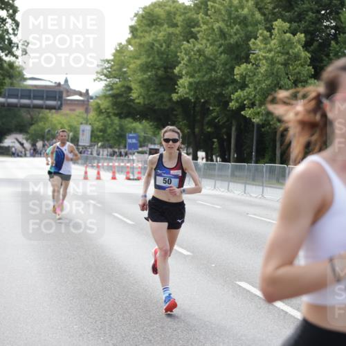 29.06.2025 - hella hamburg halbmarathon Jannik Wohlers http://msf.ph/oto/8156008 29.06.2025 09:37:25 Lombardsbrücke 45, 50, 3944, 12673 meine-sportfotos.de