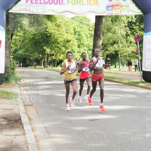 29.06.2025 - hella hamburg halbmarathon MichiJ http://msf.ph/oto/8156052 29.06.2025 10:03:35 Zwischen KM18-KM19 39 meine-sportfotos.de