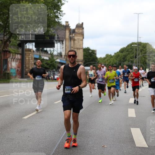 29.06.2025 - hella hamburg halbmarathon Yannick Fuchs http://msf.ph/oto/8156071 29.06.2025 10:38:14 20KM 1558, 3116, 3146, 3437, 4425, 4981, 5506, 5692, 6495, 6705, 6991, 7093, 7185, 7451, 8063, 8145, 8218, 8900, 9043, 9081, 9931, 10246, 10669, 10930, 11153, 11346, 11648, 11778, 11848, 12327, 12438, 12623, 12657, 13348, 13421, 13897, 13996, 14690, 14861, 15383, 15512, 15932, 16062, 16105, 16224, 16301, 16547, 16549, 16648, 16720, 17376, 17516, 17912, 18678, 18775, 18942, 19090 meine-sportfotos.de