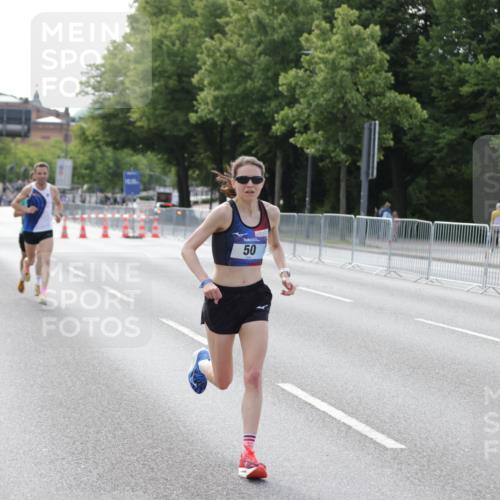 29.06.2025 - hella hamburg halbmarathon Jannik Wohlers http://msf.ph/oto/8156096 29.06.2025 09:37:25 Lombardsbrücke 45, 50, 3944, 12673 meine-sportfotos.de