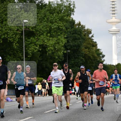 29.06.2025 - hella hamburg halbmarathon Dr. Thomas Lammeyer http://msf.ph/oto/8156097 29.06.2025 10:08:11 Kennedybrücke 1032, 1161, 1355, 1367, 1450, 2277, 2683, 2979, 3488, 4095, 4488, 4951, 5058, 5363, 6142, 6706, 7485, 8177, 8421, 8422, 8423, 8469, 8484, 9526, 9899 meine-sportfotos.de