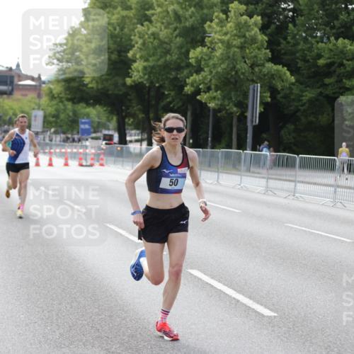 29.06.2025 - hella hamburg halbmarathon Jannik Wohlers http://msf.ph/oto/8156114 29.06.2025 09:37:25 Lombardsbrücke 45, 50, 3944, 12673 meine-sportfotos.de