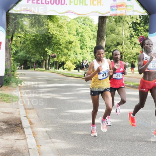 29.06.2025 - hella hamburg halbmarathon MichiJ http://msf.ph/oto/8156133 29.06.2025 10:03:36 Zwischen KM18-KM19 36, 39, 47 meine-sportfotos.de