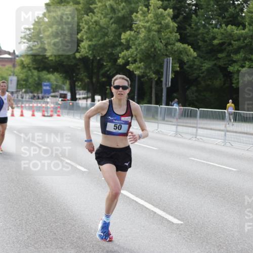 29.06.2025 - hella hamburg halbmarathon Jannik Wohlers http://msf.ph/oto/8156156 29.06.2025 09:37:25 Lombardsbrücke 45, 50, 3944, 12673 meine-sportfotos.de