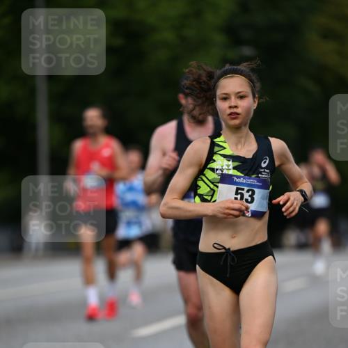 29.06.2025 - hella hamburg halbmarathon Dr. Thomas Lammeyer http://msf.ph/oto/8156180 29.06.2025 09:42:59 Kennedybrücke 35, 52, 53, 2659, 3720, 6380, 9255, 10650 meine-sportfotos.de