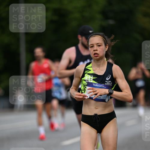 29.06.2025 - hella hamburg halbmarathon Dr. Thomas Lammeyer http://msf.ph/oto/8156200 29.06.2025 09:42:59 Kennedybrücke 35, 52, 53, 2659, 3720, 6380, 9255, 10650 meine-sportfotos.de