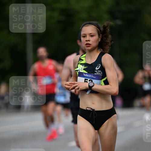 29.06.2025 - hella hamburg halbmarathon Dr. Thomas Lammeyer http://msf.ph/oto/8156212 29.06.2025 09:42:59 Kennedybrücke 35, 52, 53, 2659, 3720, 6380, 9255, 10650 meine-sportfotos.de
