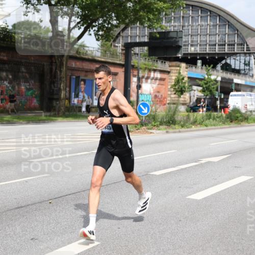 29.06.2025 - hella hamburg halbmarathon Yannick Fuchs http://msf.ph/oto/8156226 29.06.2025 10:16:41 20KM 14766, 14933, 16120, 17402 meine-sportfotos.de