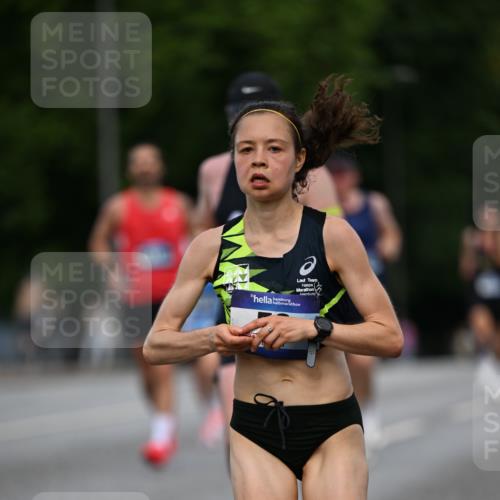 29.06.2025 - hella hamburg halbmarathon Dr. Thomas Lammeyer http://msf.ph/oto/8156230 29.06.2025 09:42:59 Kennedybrücke 35, 52, 53, 2659, 3720, 6380, 9255, 10650 meine-sportfotos.de