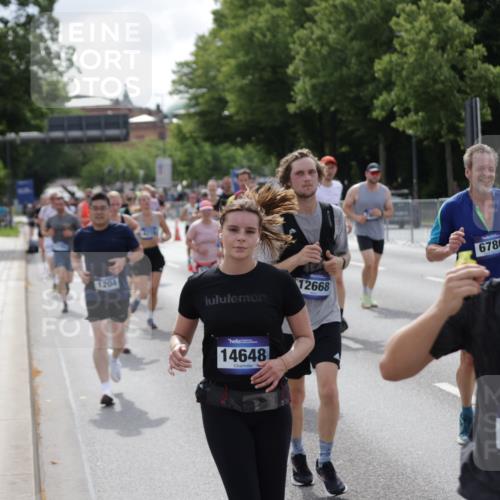 29.06.2025 - hella hamburg halbmarathon Jannik Wohlers http://msf.ph/oto/8156245 29.06.2025 10:17:07 Lombardsbrücke 1204, 1477, 1795, 2259, 2305, 2548, 2860, 3802, 3803, 4194, 4218, 4852, 5002, 6254, 6336, 6352, 6520, 6786, 7011, 7258, 7291, 7410, 7413, 7445, 7566, 7844, 8210, 8309, 8351, 8433, 8895, 9848, 10377, 10620, 10677, 11372, 11707, 12031, 12668, 12683, 14194, 14208, 14209, 14307, 14648, 14877, 16024, 16555, 17083, 17542, 17628, 17717, 17927, 18039, 18060, 18469, 18526, 18564, 19029 meine-sportfotos.de