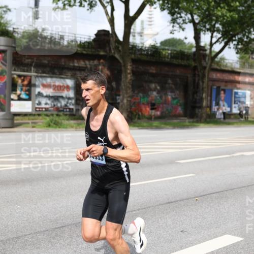 29.06.2025 - hella hamburg halbmarathon Yannick Fuchs http://msf.ph/oto/8156266 29.06.2025 10:16:42 20KM 14766, 14933, 16120, 17402 meine-sportfotos.de