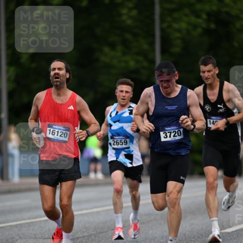 29.06.2025 - hella hamburg halbmarathon Dr. Thomas Lammeyer http://msf.ph/oto/8156310 29.06.2025 09:43:00 Kennedybrücke 35, 52, 53, 2659, 3720, 6380, 9255, 10650 meine-sportfotos.de