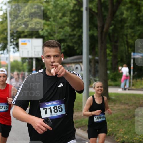 29.06.2025 - hella hamburg halbmarathon Yannick Fuchs http://msf.ph/oto/8156342 29.06.2025 10:38:18 20KM 1415, 1558, 2816, 3146, 3437, 3907, 4425, 4981, 5506, 5624, 5692, 6490, 6705, 6991, 7005, 7093, 7185, 7451, 8063, 8145, 8218, 8900, 9043, 9081, 9374, 9633, 9931, 10246, 10669, 10930, 11153, 11346, 11648, 11848, 12327, 12438, 12966, 13348, 13421, 13897, 13996, 14690, 14861, 15383, 15512, 15862, 15932, 16062, 16105, 16224, 16301, 16547, 16549, 16648, 16720, 17251, 17376, 17516, 17912, 18678, 18775, 18942, 19090 meine-sportfotos.de