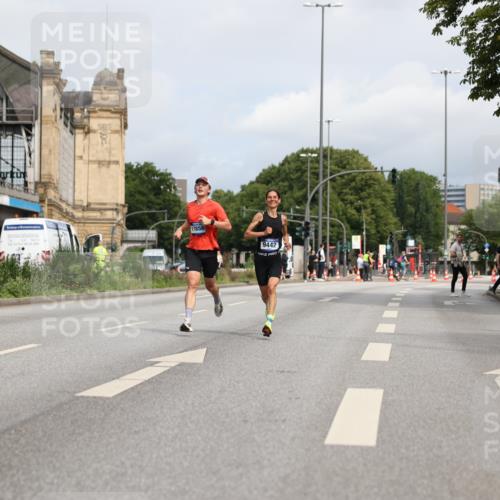 29.06.2025 - hella hamburg halbmarathon Yannick Fuchs http://msf.ph/oto/8156349 29.06.2025 10:17:09 20KM 6559, 9442, 10650, 11965, 16068, 17856 meine-sportfotos.de