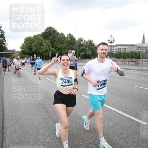 29.06.2025 - hella hamburg halbmarathon Jannik Wohlers http://msf.ph/oto/8156373 29.06.2025 10:53:55 Lombardsbrücke 1762, 1779, 1822, 1949, 2600, 2761, 3187, 3188, 3364, 3795, 3857, 4720, 4971, 5157, 5309, 5514, 5817, 5933, 6987, 7498, 7670, 7874, 7946, 8801, 8803, 8867, 9130, 9203, 10207, 11354, 11785, 11830, 12429, 12898, 12923, 13035, 13850, 14177, 14386, 14416, 14655, 14904, 15318, 15674, 16117, 16522, 16628, 16691, 16839, 16888, 18093, 18431 meine-sportfotos.de