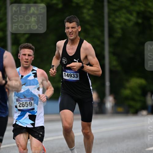 29.06.2025 - hella hamburg halbmarathon Dr. Thomas Lammeyer http://msf.ph/oto/8156376 29.06.2025 09:43:02 Kennedybrücke 34, 35, 52, 53, 54, 2659, 3720, 6380, 6530, 9255, 10650 meine-sportfotos.de