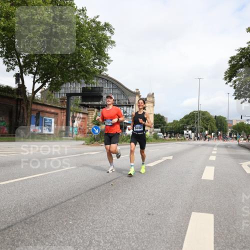 29.06.2025 - hella hamburg halbmarathon Yannick Fuchs http://msf.ph/oto/8156413 29.06.2025 10:17:11 20KM 6559, 9442, 10650, 11965, 16068, 17856 meine-sportfotos.de