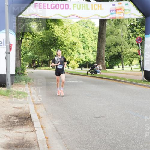 29.06.2025 - hella hamburg halbmarathon MichiJ http://msf.ph/oto/8156450 29.06.2025 10:05:33 Zwischen KM18-KM19  meine-sportfotos.de