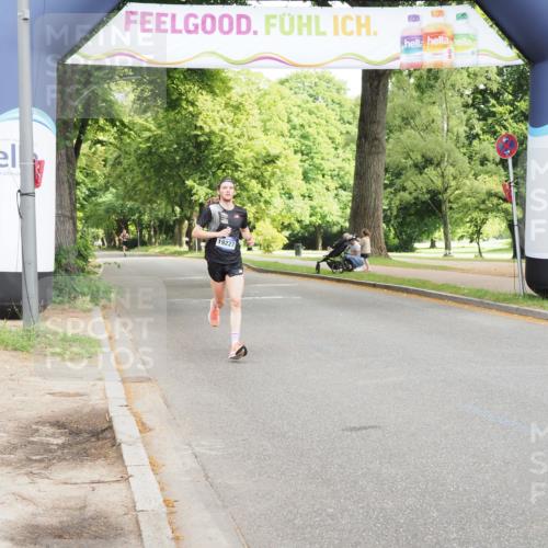 29.06.2025 - hella hamburg halbmarathon MichiJ http://msf.ph/oto/8156474 29.06.2025 10:05:33 Zwischen KM18-KM19  meine-sportfotos.de