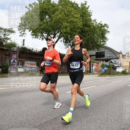 29.06.2025 - hella hamburg halbmarathon Yannick Fuchs http://msf.ph/oto/8156475 29.06.2025 10:17:12 20KM 6559, 9442, 10650, 11965, 13751, 16068, 17856 meine-sportfotos.de
