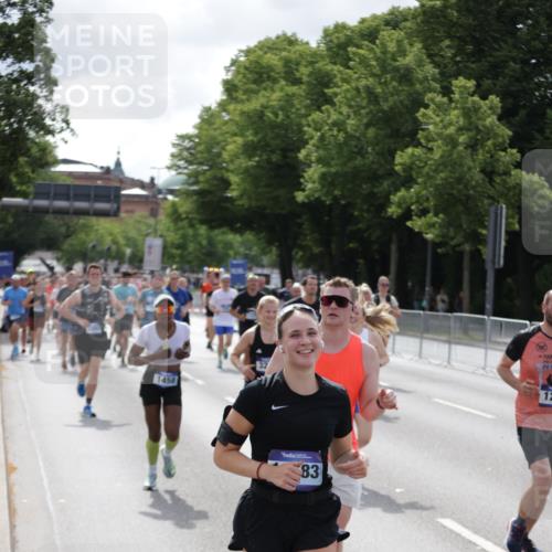 29.06.2025 - hella hamburg halbmarathon Jannik Wohlers http://msf.ph/oto/8156490 29.06.2025 10:17:17 Lombardsbrücke 1015, 1204, 1274, 1458, 1749, 1795, 2094, 2259, 2548, 3138, 3292, 4218, 5002, 5290, 5611, 5733, 6254, 6336, 6352, 6786, 7258, 7291, 7413, 7566, 7844, 8144, 9400, 9798, 9848, 10174, 10620, 10677, 11156, 11275, 11372, 11707, 11916, 12031, 12668, 12683, 14194, 14307, 14420, 14648, 14825, 14877, 15978, 16024, 16038, 16576, 16707, 17083, 17270, 17542, 17616, 18469, 18564, 19029 meine-sportfotos.de