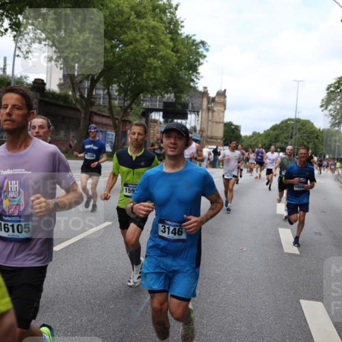 29.06.2025 - hella hamburg halbmarathon Yannick Fuchs http://msf.ph/oto/8156513 29.06.2025 10:38:19 20KM 1415, 1558, 2816, 3146, 3437, 3907, 4425, 4981, 5506, 5624, 5692, 6490, 6705, 6991, 7005, 7093, 7451, 8063, 8145, 8218, 8900, 9043, 9081, 9374, 9633, 9931, 10246, 10669, 10930, 11153, 11346, 11648, 11848, 12327, 12438, 12966, 13348, 13421, 13996, 14690, 14861, 15383, 15512, 15862, 15932, 16062, 16105, 16224, 16301, 16547, 16549, 16648, 16720, 17251, 17376, 17516, 17912, 18678, 18775, 18942, 19090 meine-sportfotos.de