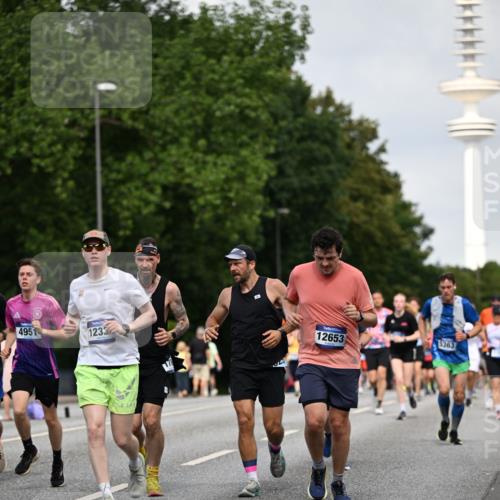 29.06.2025 - hella hamburg halbmarathon Dr. Thomas Lammeyer http://msf.ph/oto/8156534 29.06.2025 10:08:14 Kennedybrücke 1032, 1161, 1355, 1367, 1450, 2277, 2979, 3488, 4095, 4488, 4951, 5058, 5363, 6142, 6706, 7485, 8177, 8421, 8422, 8423, 8484, 9526, 9899, 10756 meine-sportfotos.de