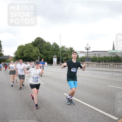 29.06.2025 - hella hamburg halbmarathon Jannik Wohlers http://msf.ph/oto/8156540 29.06.2025 10:53:59 Lombardsbrücke 1762, 1822, 1949, 2244, 2532, 3364, 3761, 3795, 3857, 4720, 4971, 5157, 5185, 5216, 5309, 5514, 5817, 5933, 5993, 6023, 6279, 6987, 7498, 7670, 7874, 7946, 7986, 8801, 8803, 9130, 10207, 11354, 11785, 12898, 12923, 12930, 13035, 14655, 14904, 15174, 15318, 15627, 15628, 15674, 16117, 16522, 16628, 16839, 18093, 18431 meine-sportfotos.de