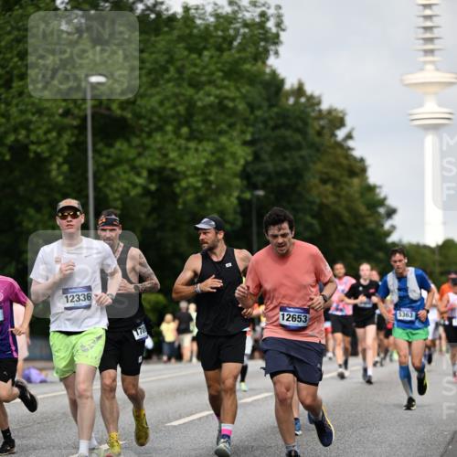29.06.2025 - hella hamburg halbmarathon Dr. Thomas Lammeyer http://msf.ph/oto/8156545 29.06.2025 10:08:14 Kennedybrücke 1032, 1161, 1355, 1367, 1450, 2277, 2979, 3488, 4095, 4488, 4951, 5058, 5363, 6142, 6706, 7485, 8177, 8421, 8422, 8423, 8484, 9526, 9899, 10756 meine-sportfotos.de