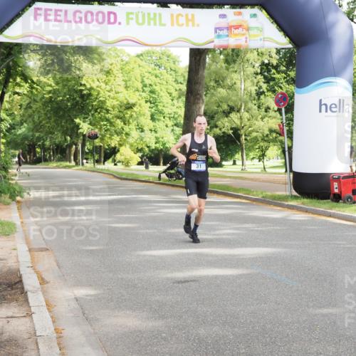 29.06.2025 - hella hamburg halbmarathon MichiJ http://msf.ph/oto/8156562 29.06.2025 10:05:47 Zwischen KM18-KM19 31 meine-sportfotos.de