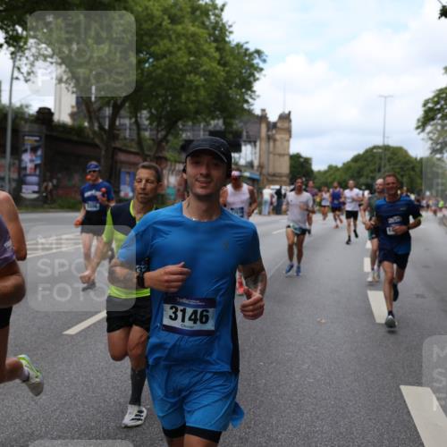 29.06.2025 - hella hamburg halbmarathon Yannick Fuchs http://msf.ph/oto/8156569 29.06.2025 10:38:19 20KM 1415, 1558, 2816, 3146, 3437, 3907, 4425, 4981, 5506, 5624, 5692, 6490, 6705, 6991, 7005, 7093, 7451, 8063, 8145, 8218, 8900, 9043, 9081, 9374, 9633, 9931, 10246, 10669, 10930, 11153, 11346, 11648, 11848, 12327, 12438, 12966, 13348, 13421, 13996, 14690, 14861, 15383, 15512, 15862, 15932, 16062, 16105, 16224, 16301, 16547, 16549, 16648, 16720, 17251, 17376, 17516, 17912, 18678, 18775, 18942, 19090 meine-sportfotos.de