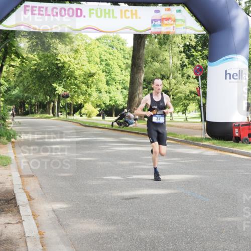 29.06.2025 - hella hamburg halbmarathon MichiJ http://msf.ph/oto/8156587 29.06.2025 10:05:47 Zwischen KM18-KM19 31 meine-sportfotos.de