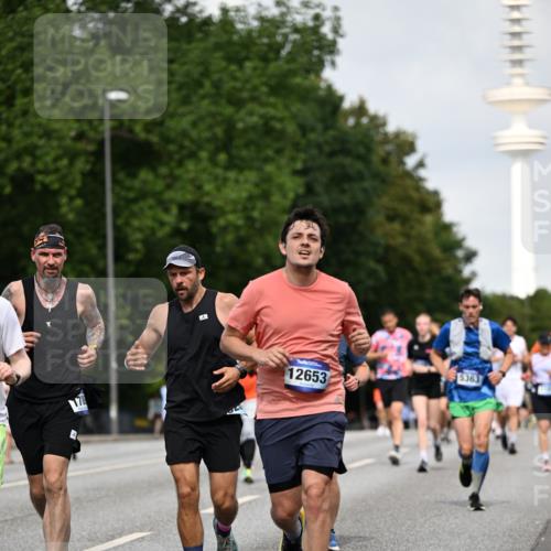 29.06.2025 - hella hamburg halbmarathon Dr. Thomas Lammeyer http://msf.ph/oto/8156600 29.06.2025 10:08:15 Kennedybrücke 1032, 1161, 1355, 1367, 1450, 2277, 2979, 3488, 4095, 4488, 4951, 5058, 5363, 5976, 6142, 6706, 6709, 7485, 8177, 8421, 8422, 8423, 8484, 9526, 9899, 10756 meine-sportfotos.de