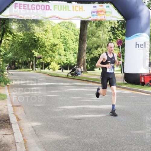 29.06.2025 - hella hamburg halbmarathon MichiJ http://msf.ph/oto/8156617 29.06.2025 10:05:47 Zwischen KM18-KM19 31 meine-sportfotos.de