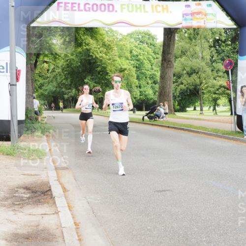 29.06.2025 - hella hamburg halbmarathon MichiJ http://msf.ph/oto/8156715 29.06.2025 10:06:46 Zwischen KM18-KM19  meine-sportfotos.de