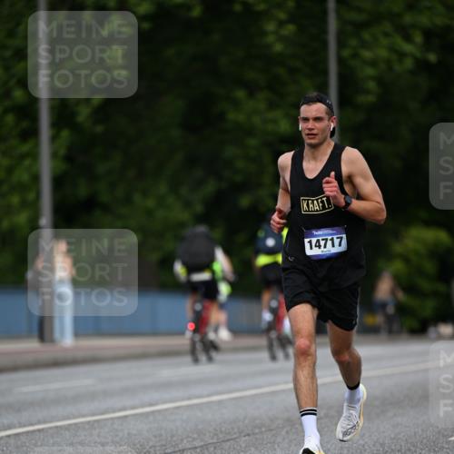 29.06.2025 - hella hamburg halbmarathon Dr. Thomas Lammeyer http://msf.ph/oto/8156727 29.06.2025 09:43:04 Kennedybrücke 34, 35, 52, 53, 54, 2659, 3720, 6530, 9255, 10650 meine-sportfotos.de