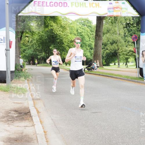 29.06.2025 - hella hamburg halbmarathon MichiJ http://msf.ph/oto/8156758 29.06.2025 10:06:46 Zwischen KM18-KM19  meine-sportfotos.de