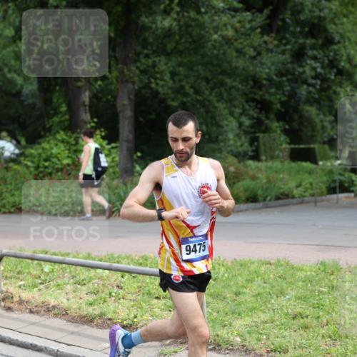 29.06.2025 - hella hamburg halbmarathon Yannick Fuchs http://msf.ph/oto/8156782 29.06.2025 10:17:49 20KM 2618, 3720, 4571, 9475, 16548, 18693 meine-sportfotos.de
